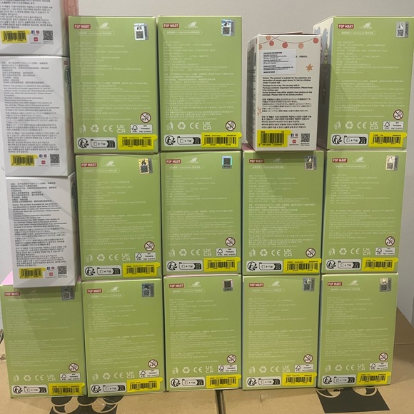 Toffee Labubu Macaron V2 POPMART - Picture 5 of 5